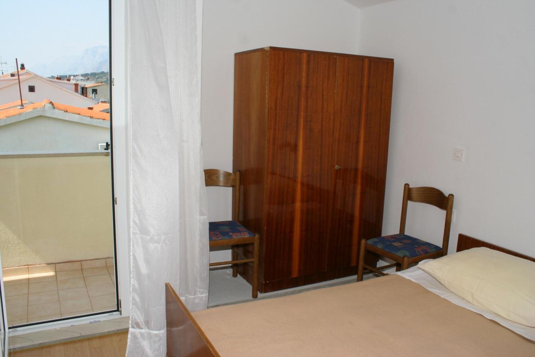 Apartments By The Sea Podgora, Makarska - 518 Bilik gambar